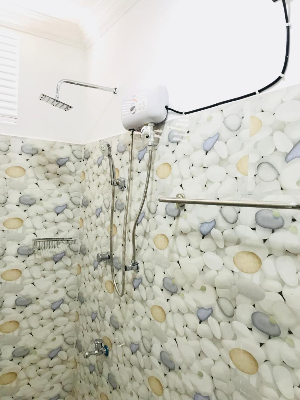 Royal White Tourist Rest Hotel Анурадхапура Екстериор снимка