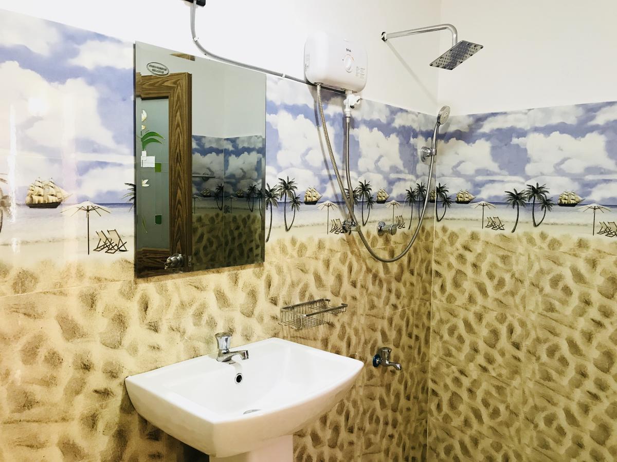 Royal White Tourist Rest Hotel Анурадхапура Екстериор снимка