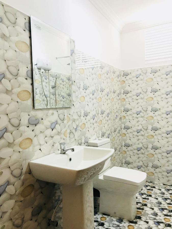 Royal White Tourist Rest Hotel Анурадхапура Екстериор снимка